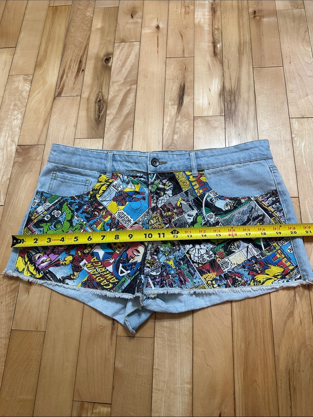 Marvel Light Blue Denim Shorts with Multicolor Comic-Print Panels - Picture 6 of 7